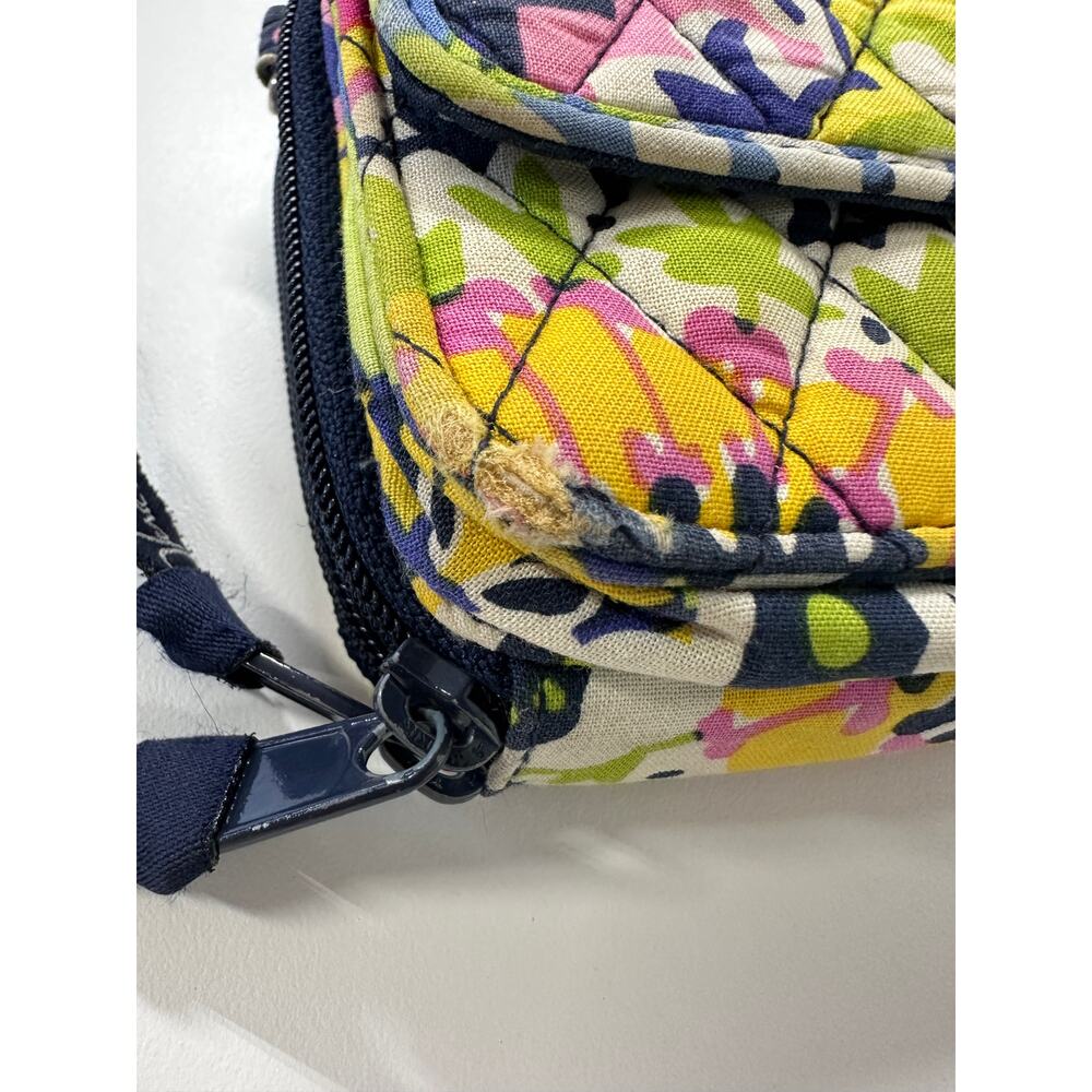Vera Bradley Wallet Rio Pattern - Picture 4 of 11